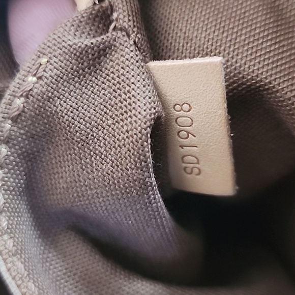 Authentic Louis Vuitton Alma PM Monogram Bag - Picture 15 of 16